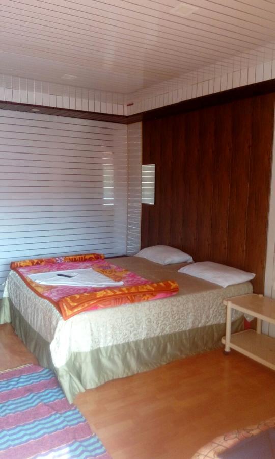 Tai Niwas Cottage Mahabaleshwar Ngoại thất bức ảnh